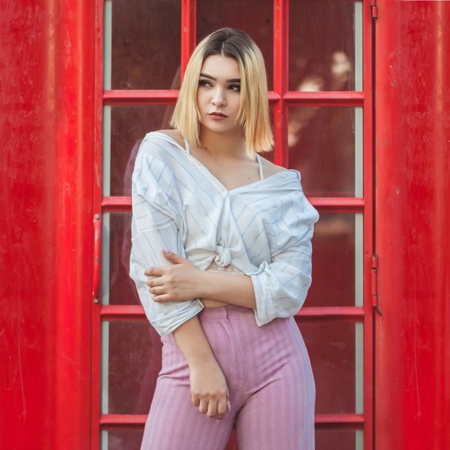 Classic Cardigan - Red