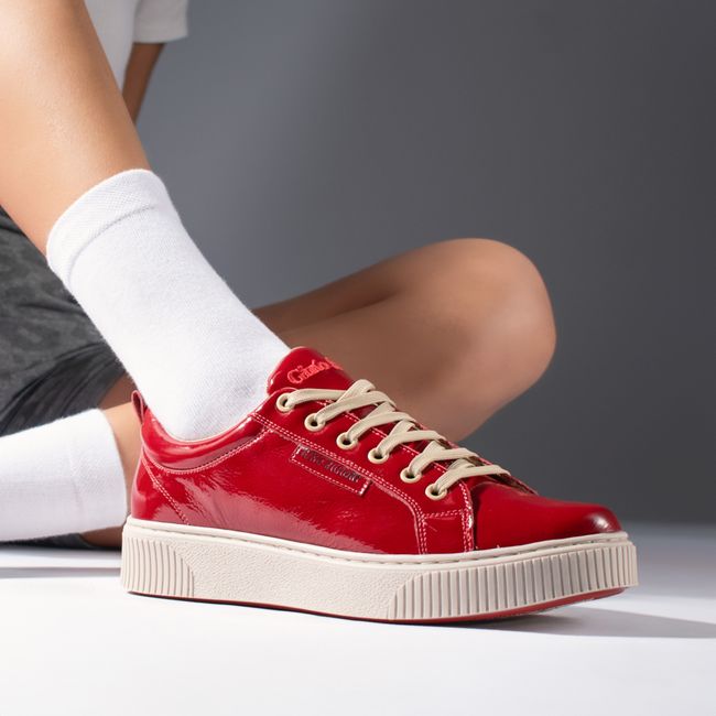 Minimal Oak Trainers