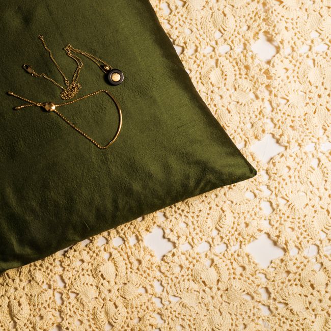 Minimal Velvet Throw Pillow