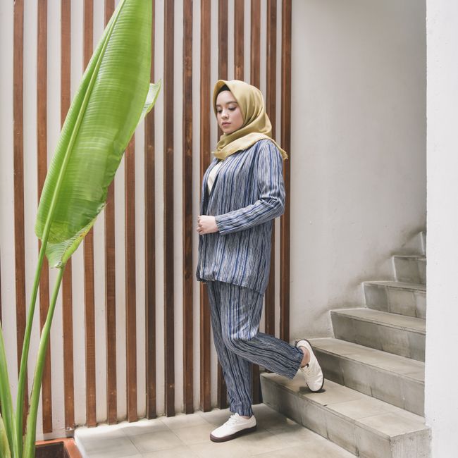 Hand-Dyed Cardigan - Navy