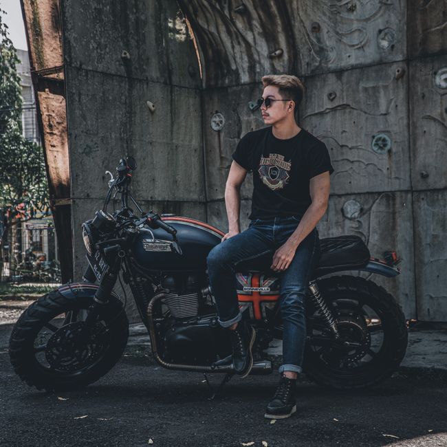 Modern Cotton Tee - Navy